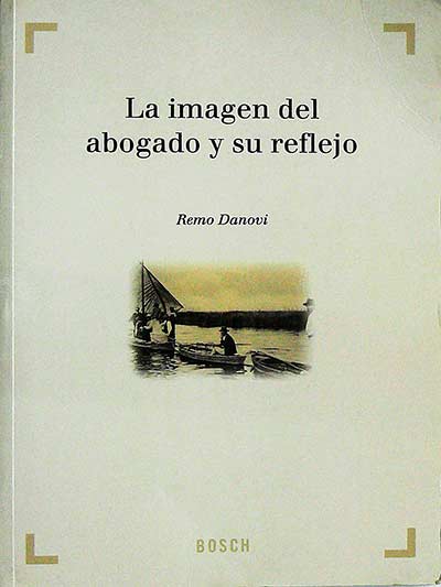 La imagen del abogado y su reflejo