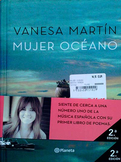 Mujer océano
